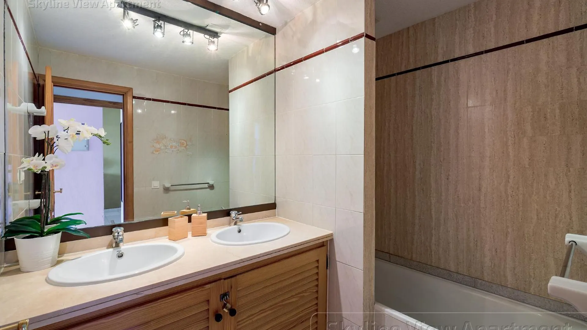 Skyline View Apartment - Free Private Parking Including & Guest Bonus Costa Adeje